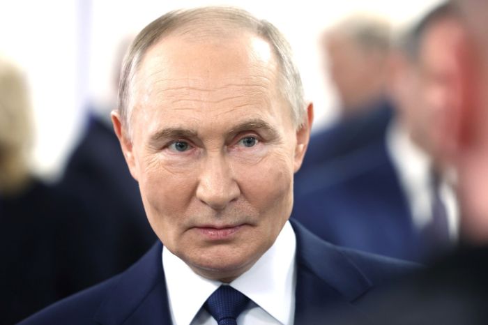 Путин дал правительству поручения по повышению удобства диспансеризации