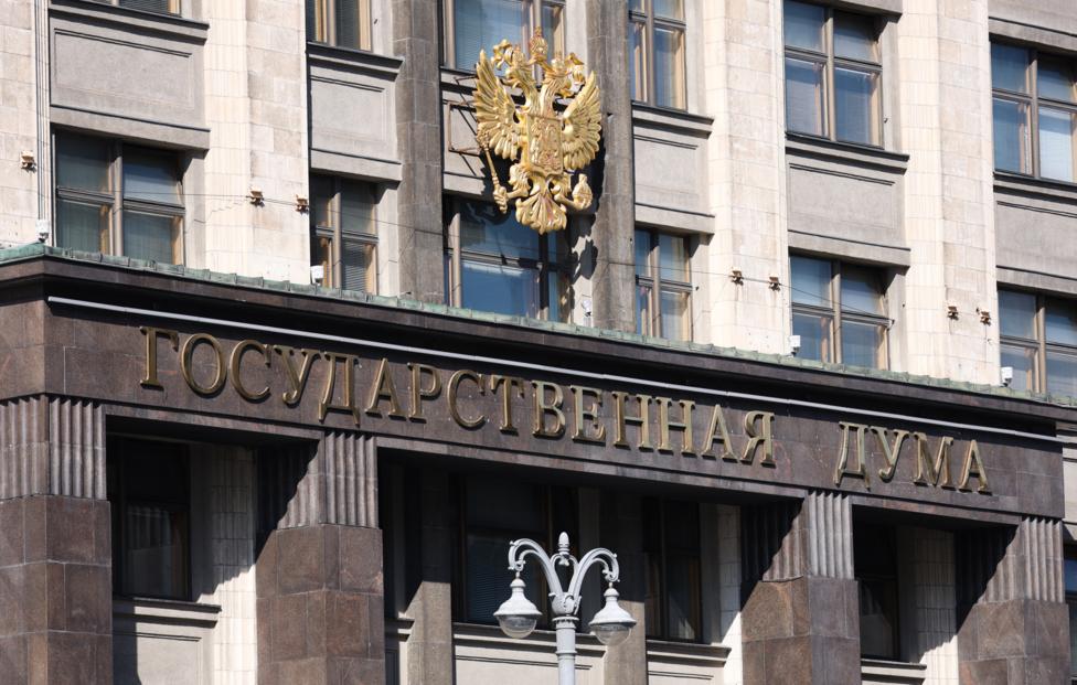 Госдума приняла законопроект об ОМС для трудовых мигрантов